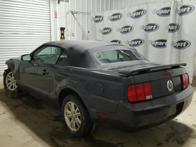 1ZVFT84N175218688 - 2007 FORD MUSTANG GRAY photo 3