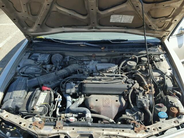 1HGCD5548RA120874 - 1994 HONDA ACCORD LX TAN photo 7