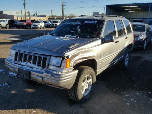 1J4GZ88Z6WC118027 - 1998 JEEP GRAND CHER GRAY photo 2