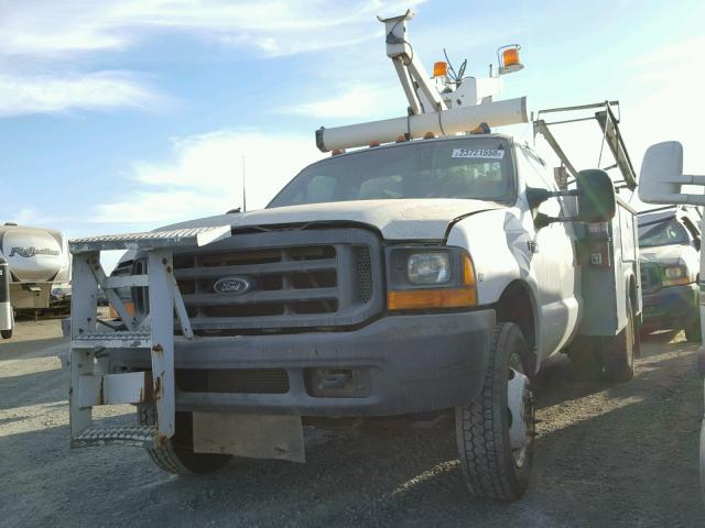 1FDXF47S4XEB25989 - 1999 FORD F450 SUPER WHITE photo 2