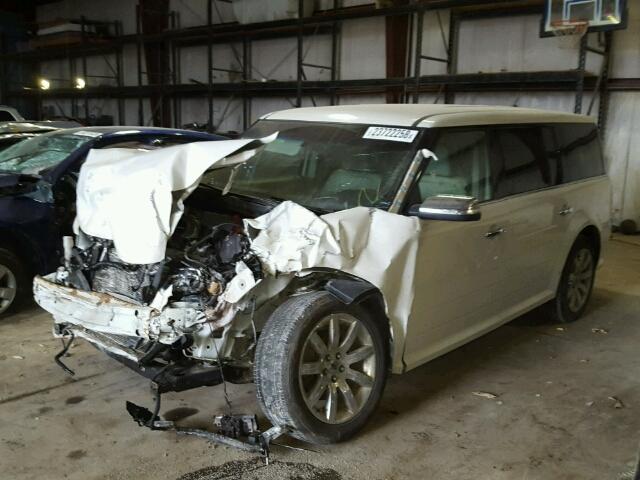 2FMHK6DC2ABD01062 - 2010 FORD FLEX LIMIT WHITE photo 2