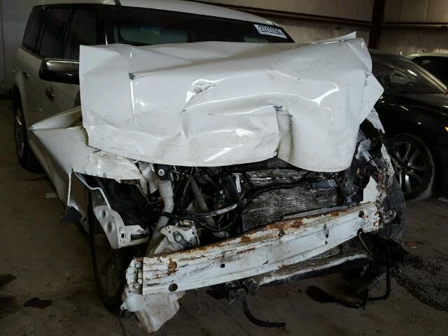 2FMHK6DC2ABD01062 - 2010 FORD FLEX LIMIT WHITE photo 9