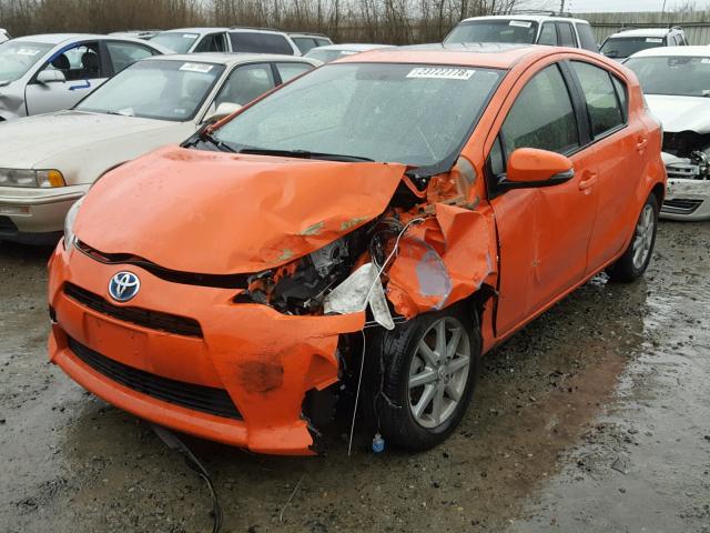 JTDKDTB33E1067988 - 2014 TOYOTA PRIUS C ORANGE photo 2