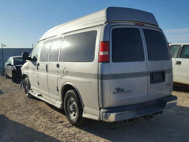 1GDFG15T071241961 - 2007 GMC SAVANA RV CREAM photo 3