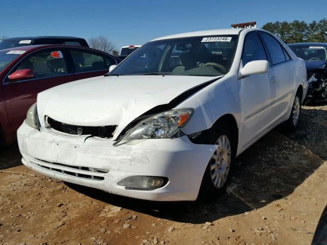 4T1BE32K34U360870 - 2004 TOYOTA CAMRY LE WHITE photo 2