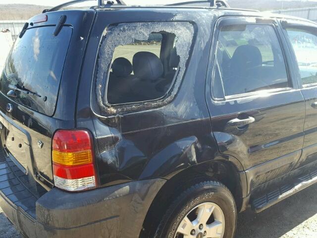 1FMYU93145KB63516 - 2005 FORD ESCAPE XLT BLACK photo 9