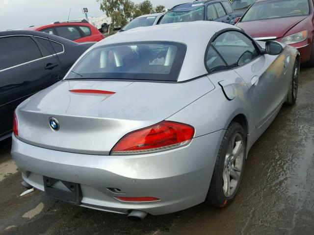 WBALM7C50BE384060 - 2011 BMW Z4 SDRIVE3 SILVER photo 4