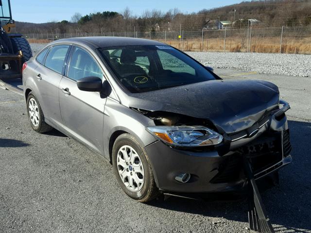 1FAHP3F2XCL426800 - 2012 FORD FOCUS SE GRAY photo 1