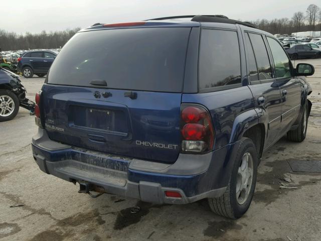 1GNDT13S142216422 - 2004 CHEVROLET TRAILBLAZE BLUE photo 4