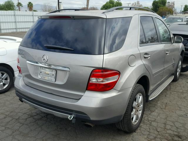 4JGBB86E26A070246 - 2006 MERCEDES-BENZ ML 350 SILVER photo 4