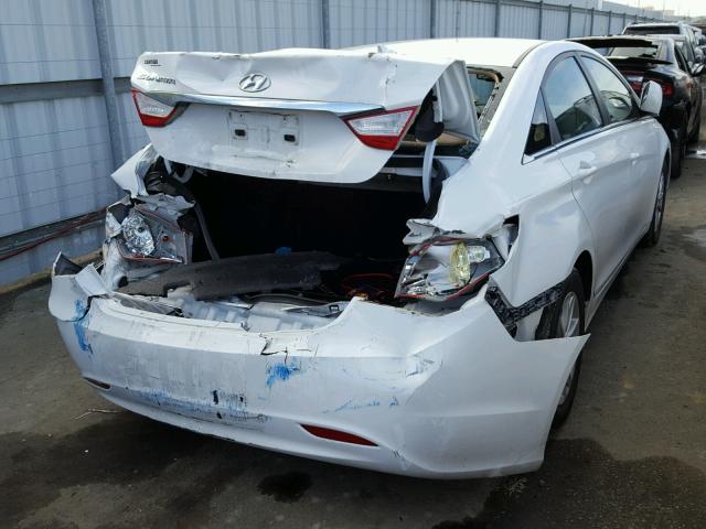 5NPEB4AC7DH804997 - 2013 HYUNDAI SONATA GLS WHITE photo 4