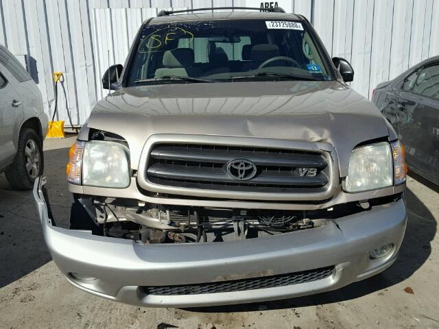 5TDBT44AX3S199022 - 2003 TOYOTA SEQUOIA SR TAN photo 9