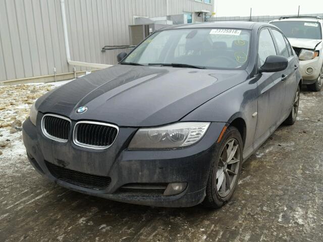 WBAPG7C57AA399461 - 2010 BMW 323 I BLACK photo 2