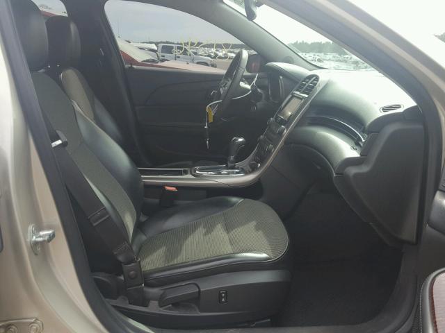 1G11C5SAXDF153821 - 2013 CHEVROLET MALIBU 1LT 金色 照片 5
