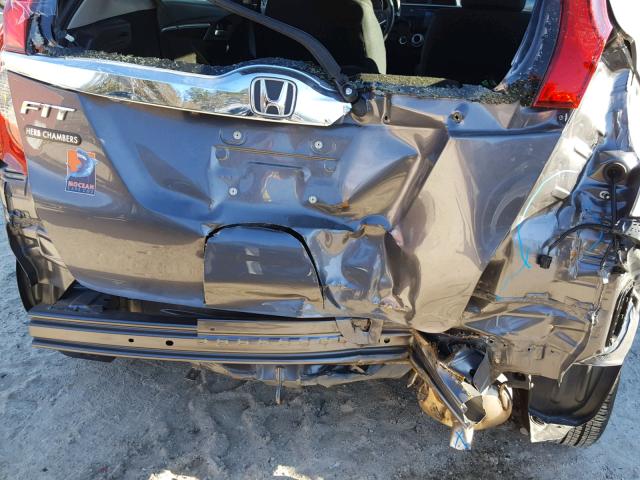 JHMGK5H72GS015491 - 2016 HONDA FIT EX GRAY photo 9