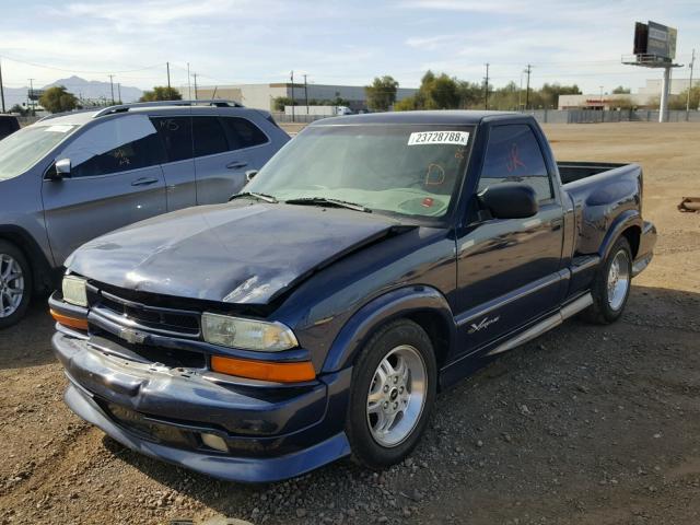 1GCCS14W128187975 - 2002 CHEVROLET S TRUCK S1 BLUE photo 2