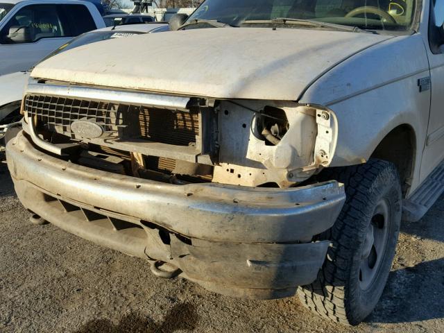 1FMPU16L5YLB27472 - 2000 FORD EXPEDITION WHITE photo 9