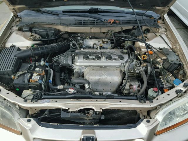 JHMCG6674YC005565 - 2000 HONDA ACCORD EX GOLD photo 7