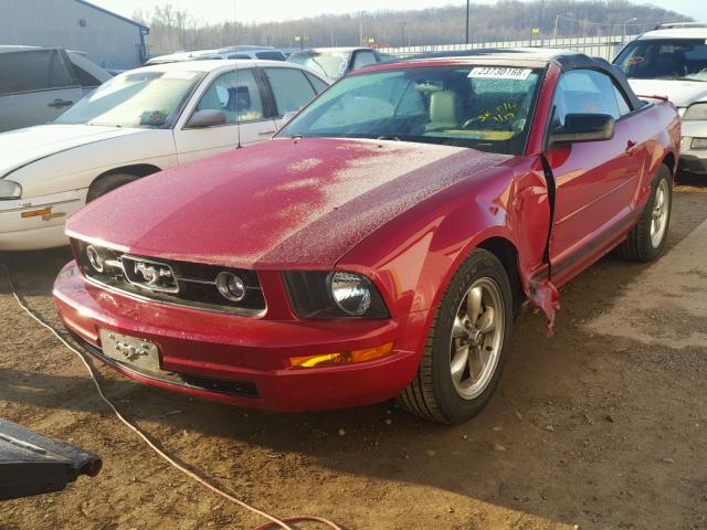 1ZVHT84N885155373 - 2008 FORD MUSTANG RED photo 2