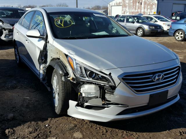 5NPE24AF1HH561218 - 2017 HYUNDAI SONATA SE SILVER photo 1