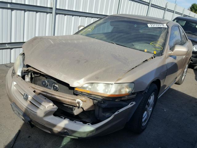 1HGCG22542A003317 - 2002 HONDA ACCORD EX GOLD photo 2