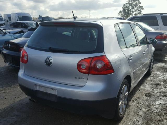 WVWCS91K87W163868 - 2007 VOLKSWAGEN RABBIT SILVER photo 4