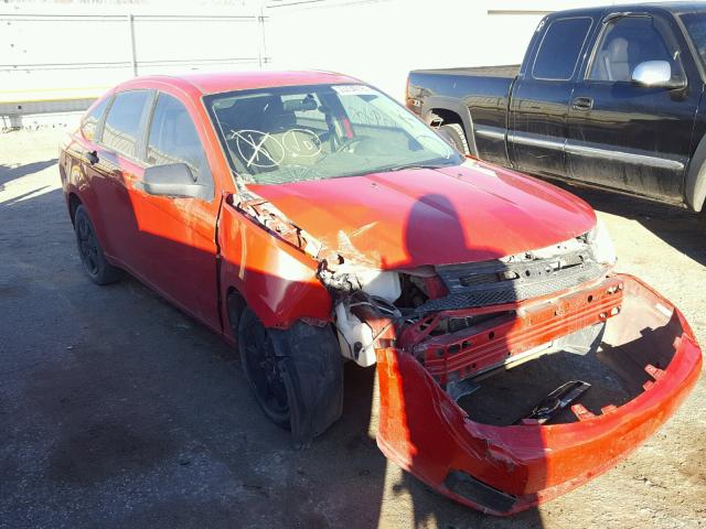 1FAHP34N98W123347 - 2008 FORD FOCUS S/SE RED photo 1