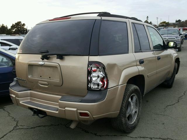 1GNDT13S972276842 - 2007 CHEVROLET TRAILBLAZE GOLD photo 4