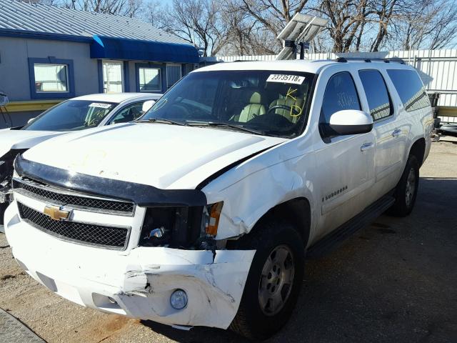 3GNFK16307G150165 - 2007 CHEVROLET SUBURBAN K WHITE photo 2