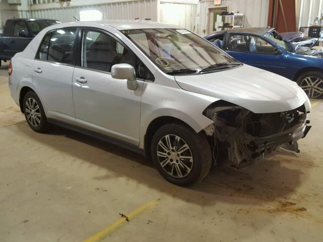 3N1BC11E58L412402 - 2008 NISSAN VERSA S SILVER photo 1