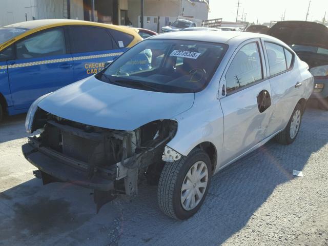 3N1CN7APXCL823497 - 2012 NISSAN VERSA S SILVER photo 2