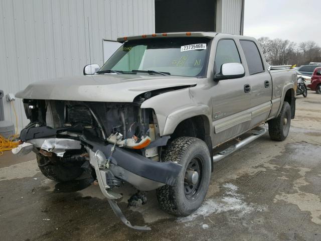 1GCHK23191F188626 - 2001 CHEVROLET SILVERADO TAN photo 2