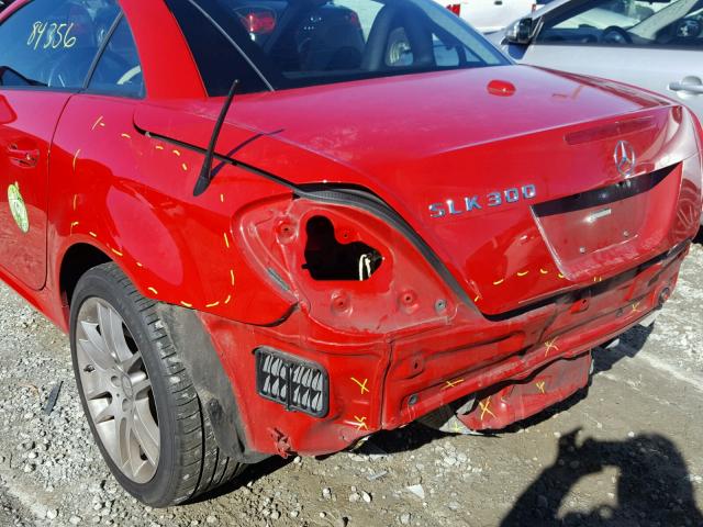 WDBWK54F79F212306 - 2009 MERCEDES-BENZ SLK 300 RED photo 9