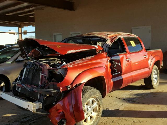 5TEJU62N65Z035220 - 2005 TOYOTA TACOMA DOU RED photo 2