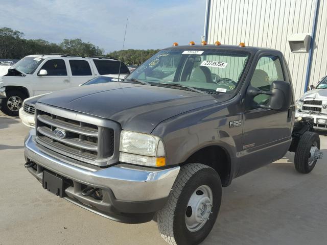 1FDWF37P13ED49846 - 2003 FORD F350 SUPER GRAY photo 2