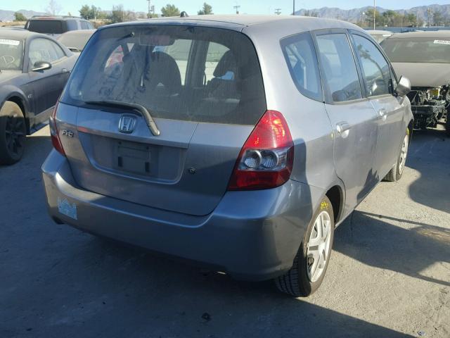 JHMGD38408S055333 - 2008 HONDA FIT GRAY photo 4