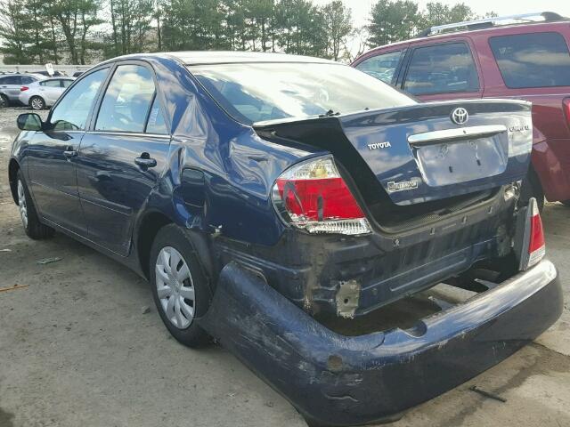 4T1BE30K45U074076 - 2005 TOYOTA CAMRY LE BLUE photo 3