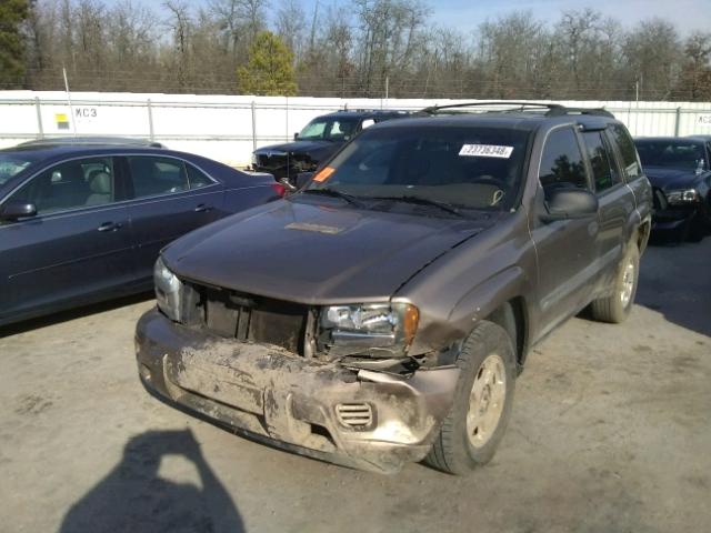 1GNDS13S132112191 - 2003 CHEVROLET TRAILBLAZE GOLD photo 2