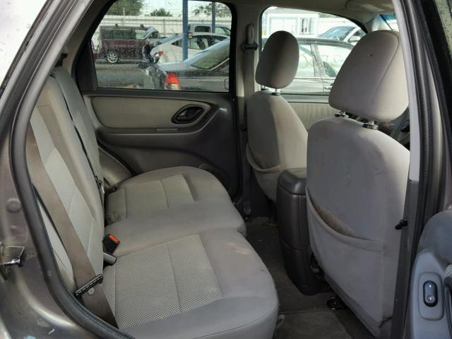 1FMYU95H05KC30848 - 2005 FORD ESCAPE HEV GRAY photo 6