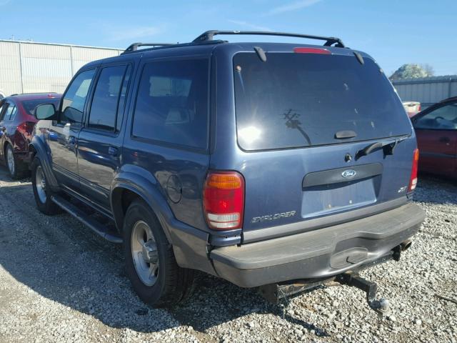 1FMZU83P3YZC22439 - 2000 FORD EXPLORER X BLUE photo 3