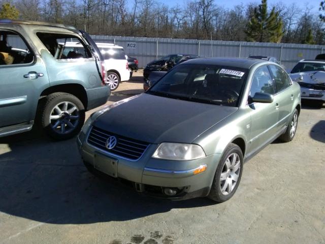 WVWTH63B43P447030 - 2003 VOLKSWAGEN PASSAT GLX GREEN photo 2