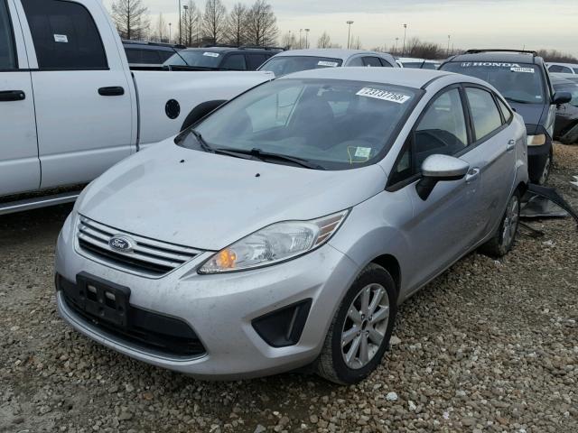 3FADP4BJ7BM212507 - 2011 FORD FIESTA SE SILVER photo 2