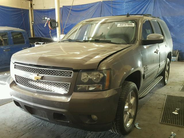 1GNSCAE0XBR185095 - 2011 CHEVROLET TAHOE C150 BROWN photo 2