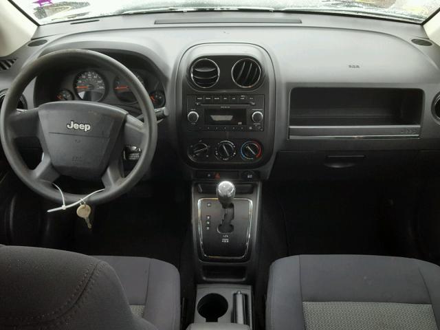 1J4FT47B79D232840 - 2009 JEEP COMPASS SP SILVER photo 9