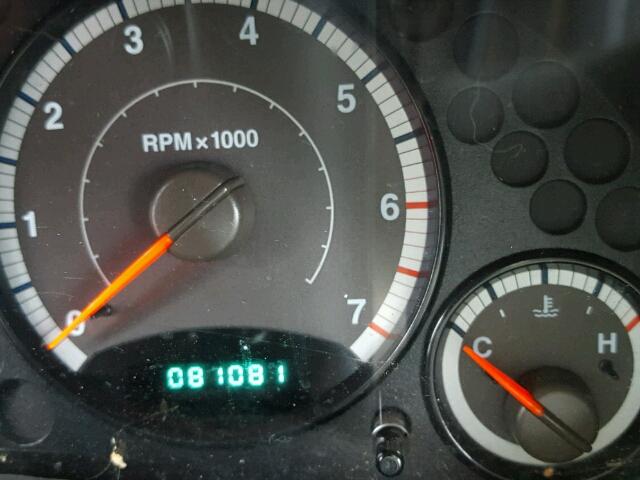 1J4GK48K27W709214 - 2007 JEEP LIBERTY SP CREAM photo 8