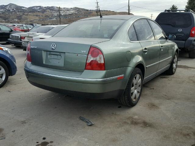 WVWTH63B82P355515 - 2002 VOLKSWAGEN PASSAT GLX GREEN photo 4