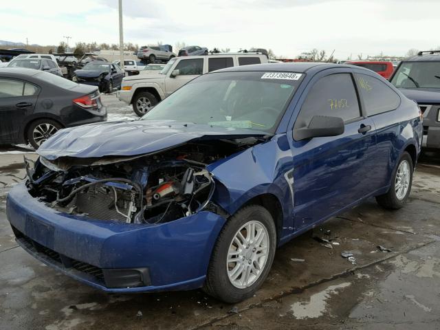 1FAHP33N18W261577 - 2008 FORD FOCUS SE BLUE photo 2