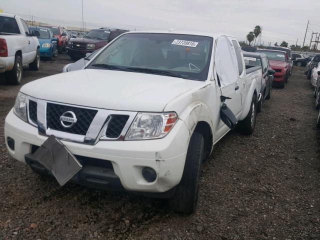 1N6AD0CU0FN748036 - 2015 NISSAN FRONTIER S WHITE photo 2