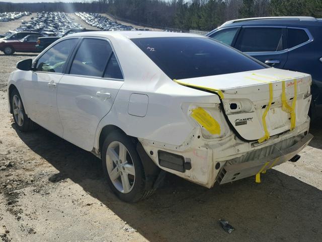 4T1BF1FK8EU803821 - 2014 TOYOTA CAMRY L WHITE photo 3