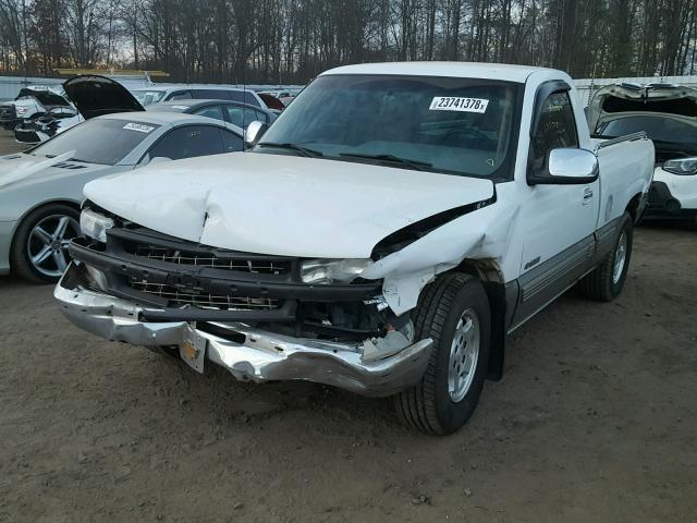 1GCEC14T7YZ368562 - 2000 CHEVROLET SILVERADO WHITE photo 2